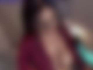 Evaa's Live Sex Cam Show