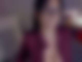Evaa's Live Sex Cam Show