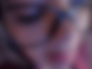 Evaa's Live Sex Cam Show