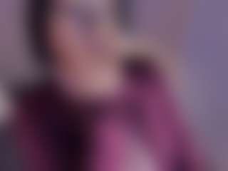 Evaa's Live Sex Cam Show