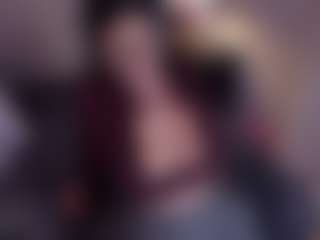 Evaa's Live Sex Cam Show