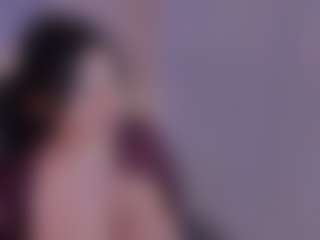 Evaa's Live Sex Cam Show