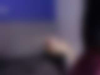 Evaa's Live Sex Cam Show