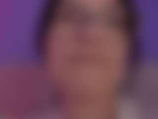 Evaa's Live Sex Cam Show