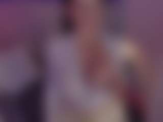Evaa's Live Sex Cam Show