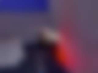 Live cam show with Evaa - Flashing on Strip Flash - Live Sex Shows