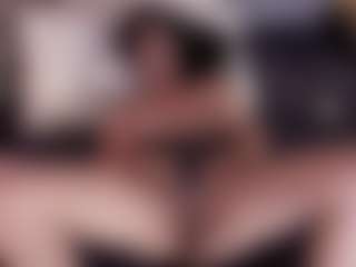 Evaa's Live Sex Cam Show