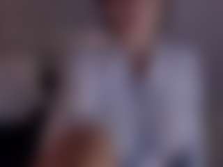 Evaa's Live Sex Cam Show