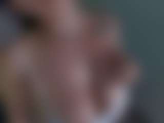 Evaa's Live Sex Cam Show