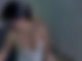 Evaa's Live Sex Cam Show
