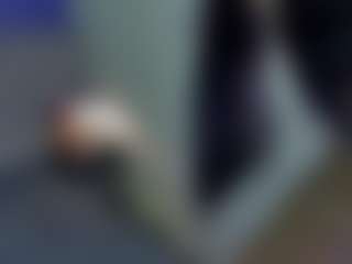 Evaa's Live Sex Cam Show