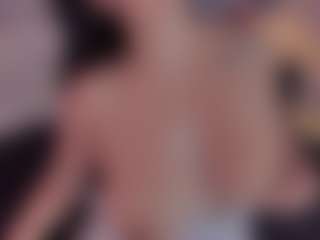 Evaa's Live Sex Cam Show