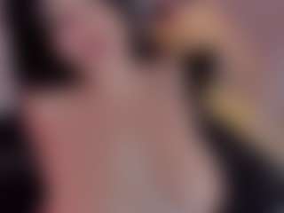 Evaa's Live Sex Cam Show