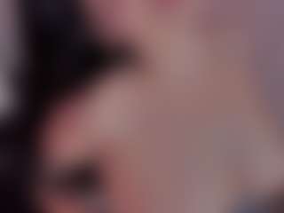 Evaa's Live Sex Cam Show