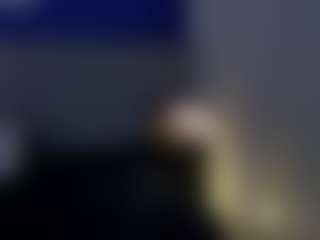 Evaa's Live Sex Cam Show