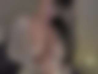 Evaa's Live Sex Cam Show