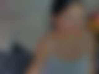 Evaa's Live Sex Cam Show