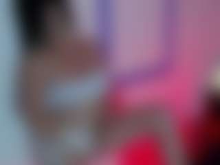 Evaa's Live Sex Cam Show