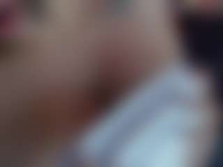 Evaa's Live Sex Cam Show