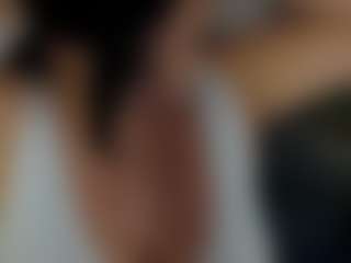 Live cam show with Evaa - Erotic on TeamSkeetLive