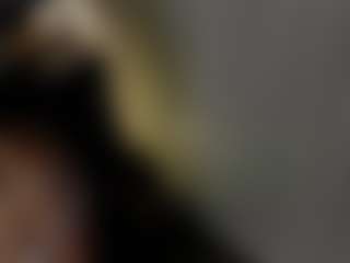 Live cam show with Evaa - Playdildo on slutload