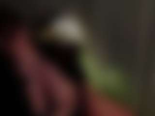Evaa's Live Sex Cam Show