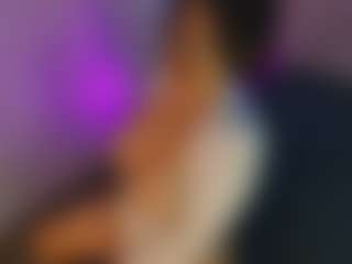 Evaa's Live Sex Cam Show
