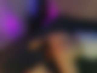 Live cam show with Evaa - Butt Plug on TottyGirls