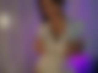 Evaa's Live Sex Cam Show