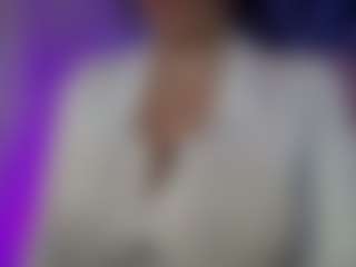 Live cam show with Evaa - Strip Brown Hair on eurowanks.com