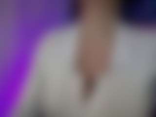 Evaa's Live Sex Cam Show