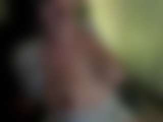 Evaa's Live Sex Cam Show