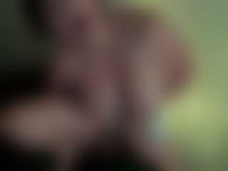 Evaa's Live Sex Cam Show