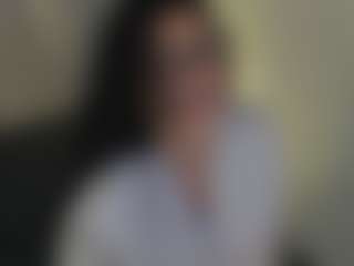 Evaa's Live Sex Cam Show