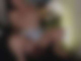 Evaa's Live Sex Cam Show