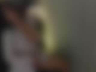 Evaa's Live Sex Cam Show