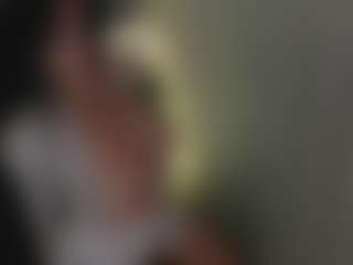 Evaa's Live Sex Cam Show