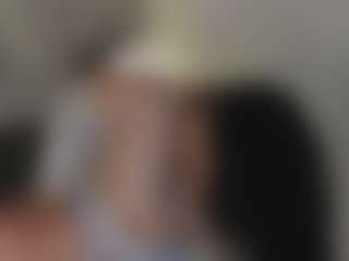 Evaa's Live Sex Cam Show