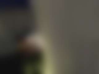 Evaa's Live Sex Cam Show