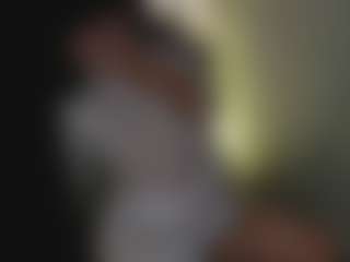 Evaa's Live Sex Cam Show