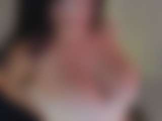 Evaa's Live Sex Cam Show