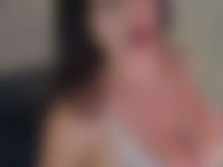 Evaa's Live Sex Cam Show