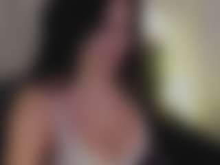 Evaa's Live Sex Cam Show