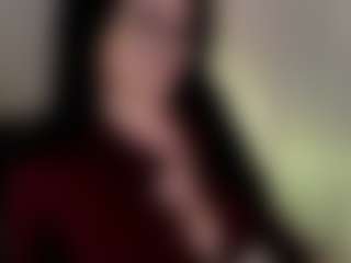 Evaa's Live Sex Cam Show