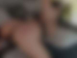 Evaa's Live Sex Cam Show