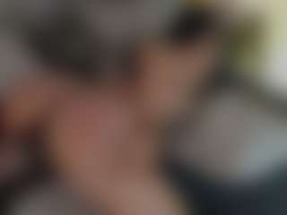 Evaa's Live Sex Cam Show