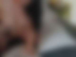 Evaa's Live Sex Cam Show