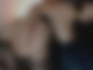 Live cam show with Evaa - Big Tits Brown Hair on CamClone
