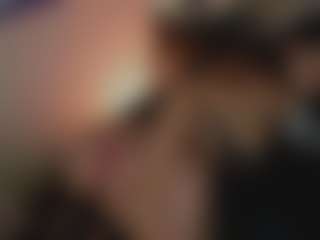 Evaa's Live Sex Cam Show