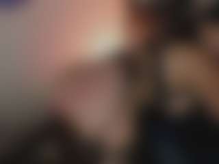 Evaa's Live Sex Cam Show